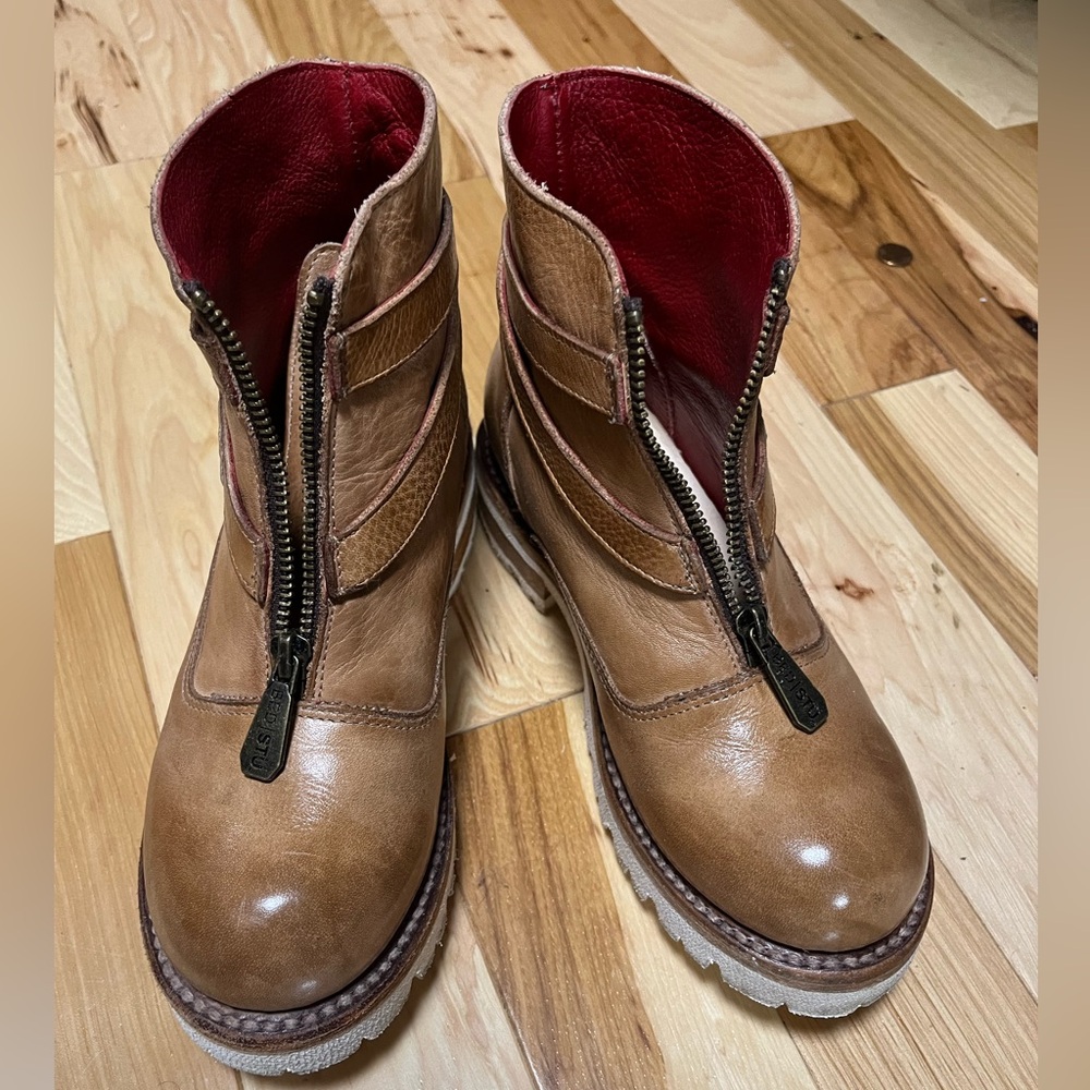 Bed Stu- Booties Sz 6.5